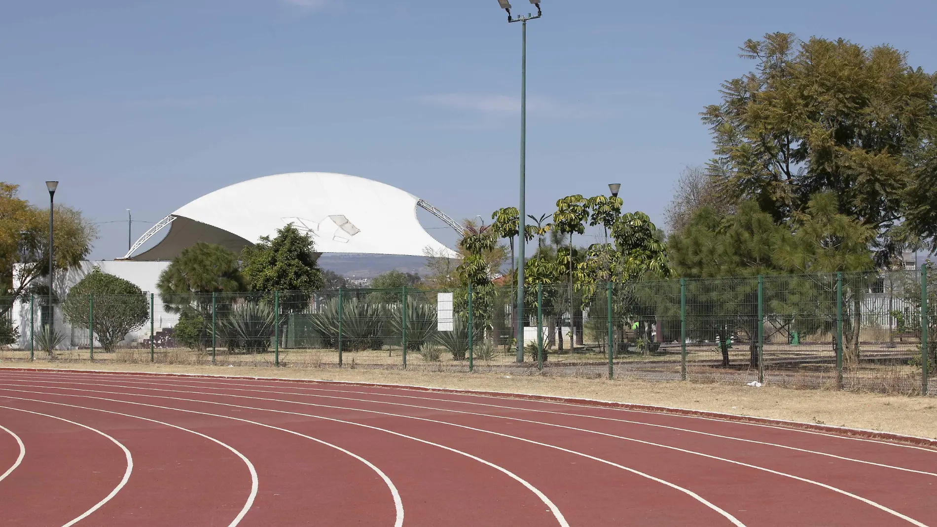 Pista Atletismo Bicentenario-IAV-6